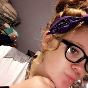 Meet your Posher, Kayla